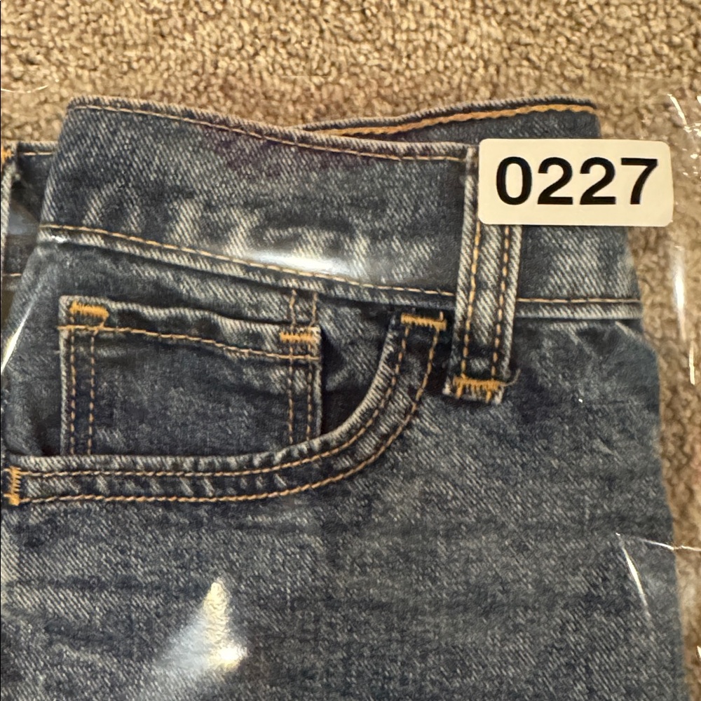 Old Navy Dark Blue Jean Shorts - Picture 4 of 4